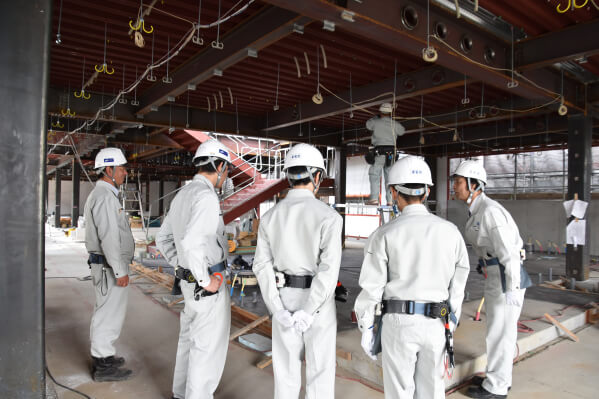 岡山大安寺中等教育学校　職場体験の様子